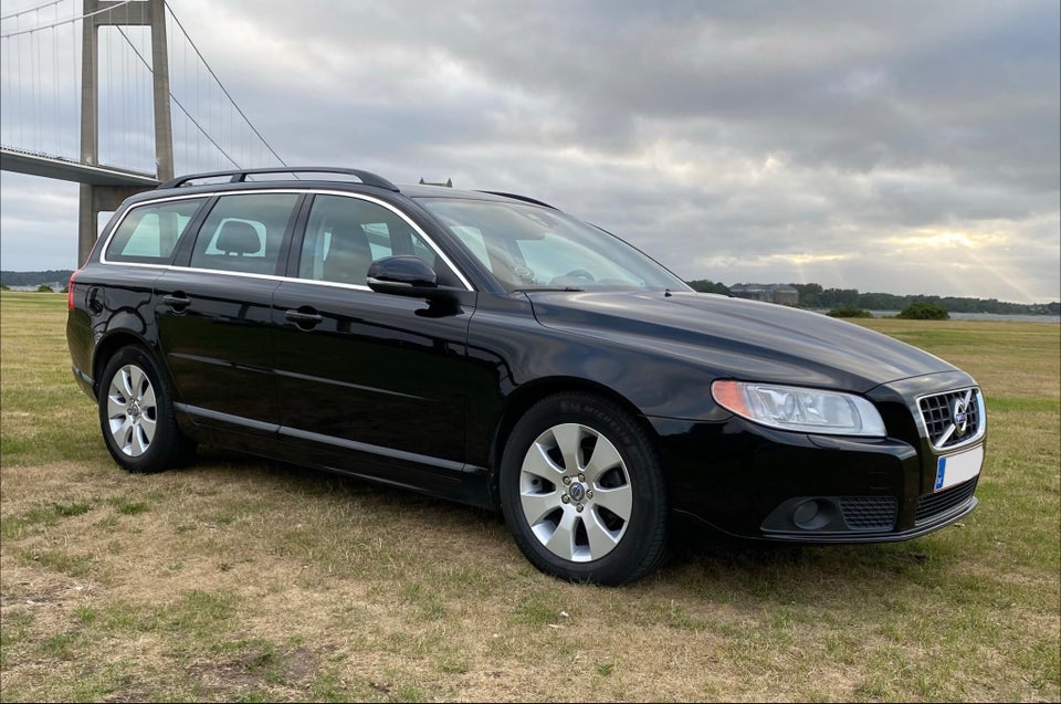 Volvo V70 2,0 D3 136 Kinetic 5d