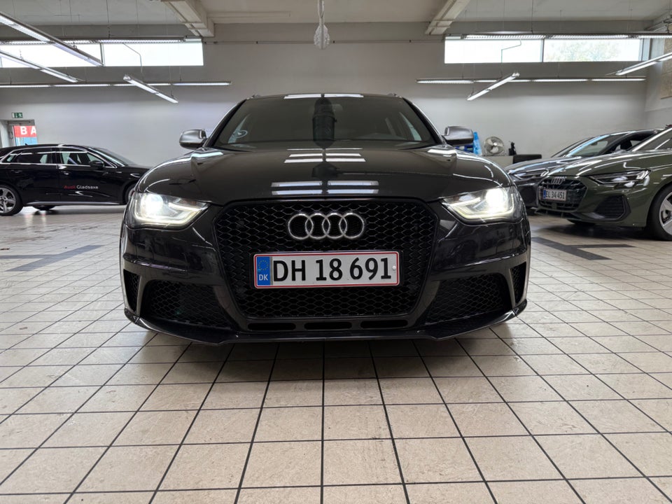 Audi RS4 4,2 FSi Avant quattro S-tr. 5d