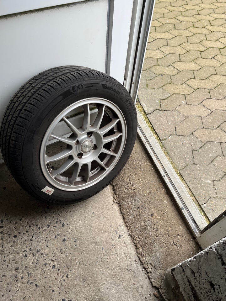 Toyota Yaris 1,0 VVT-i T1 5d