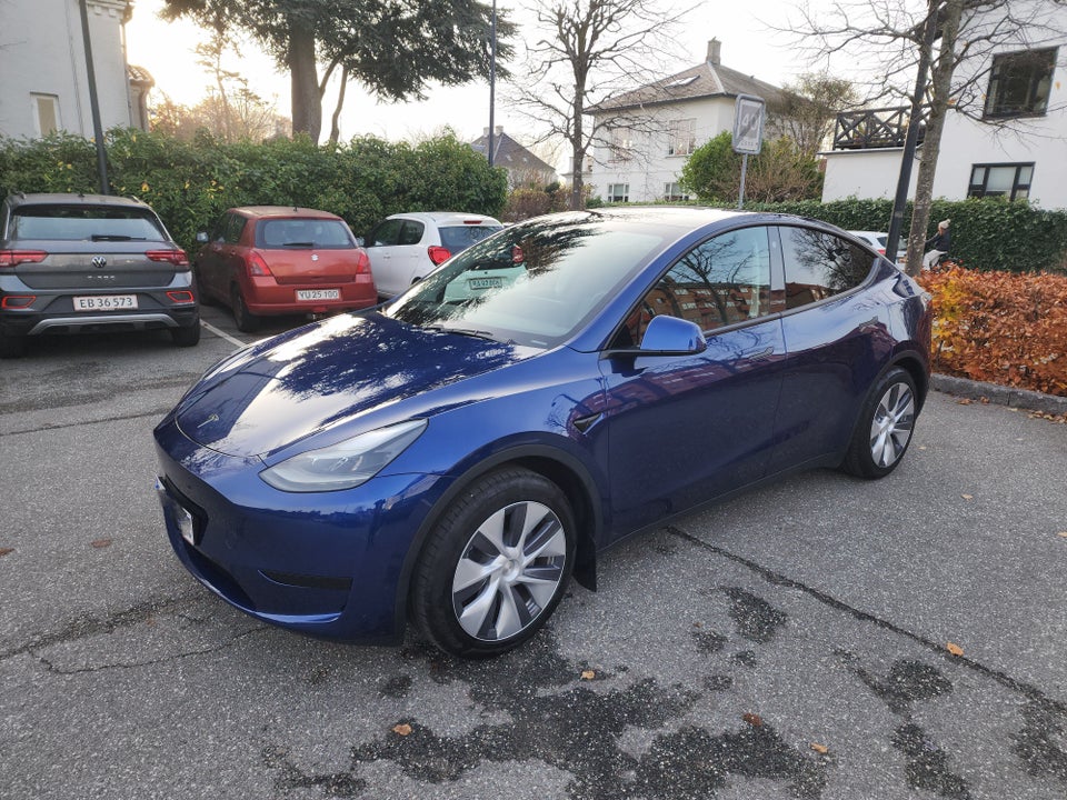 Tesla Model Y RWD 5d