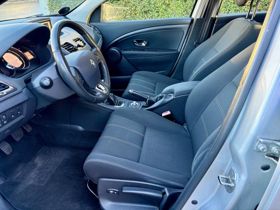 Renault Megane III 1,5 dCi 110 Expression Sport Tourer 5d