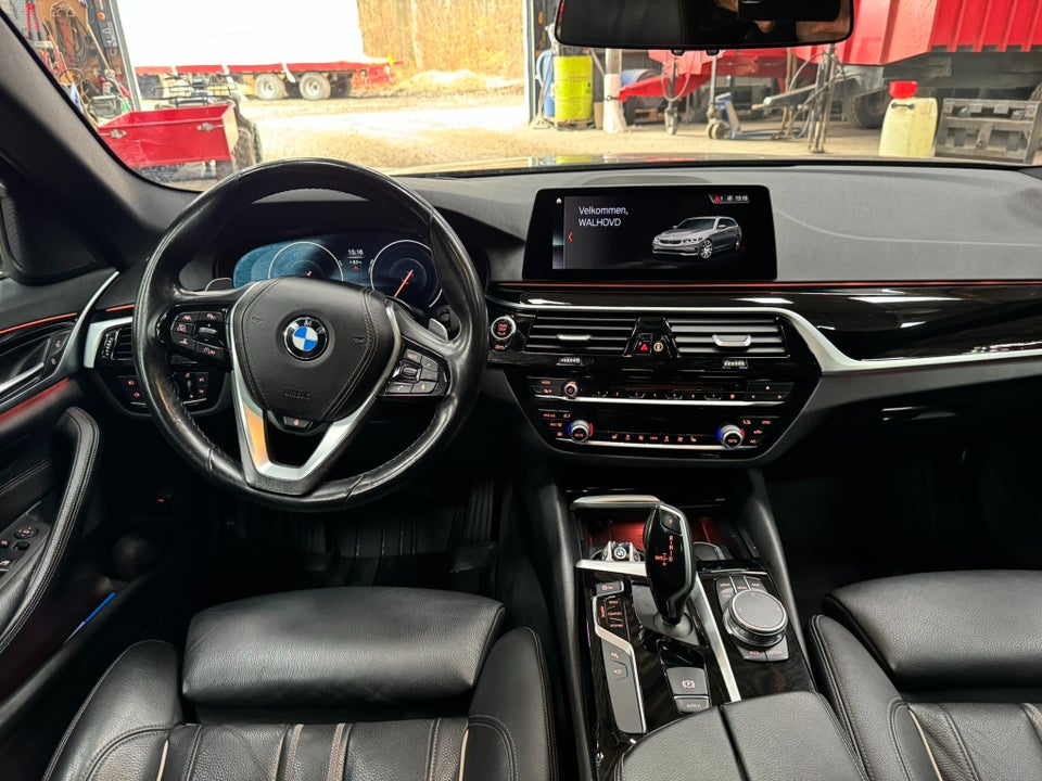 BMW 530d 3,0 Touring Sport Line aut. 5d