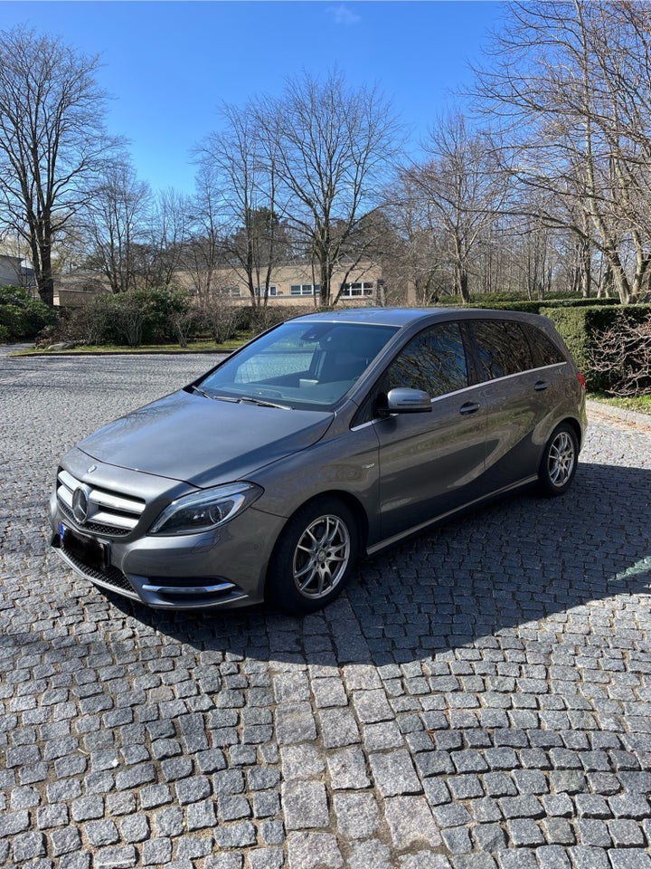 Mercedes B200 1,6 aut. BE 5d