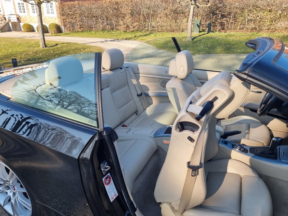 BMW 325i 3,0 Cabriolet Steptr. 2d