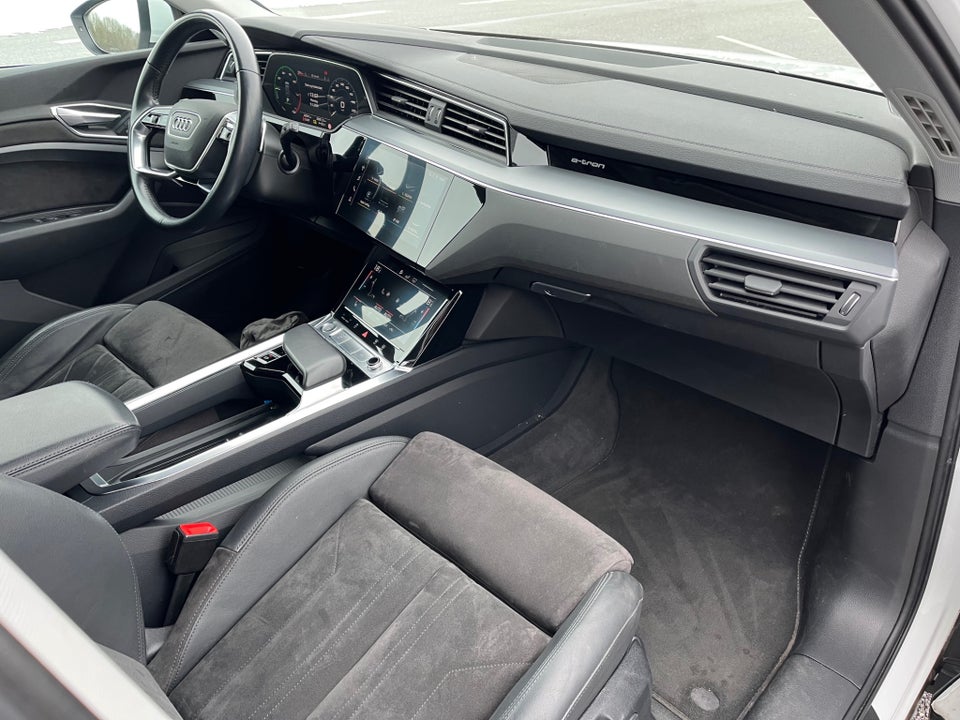 Audi e-tron 50 quattro 5d