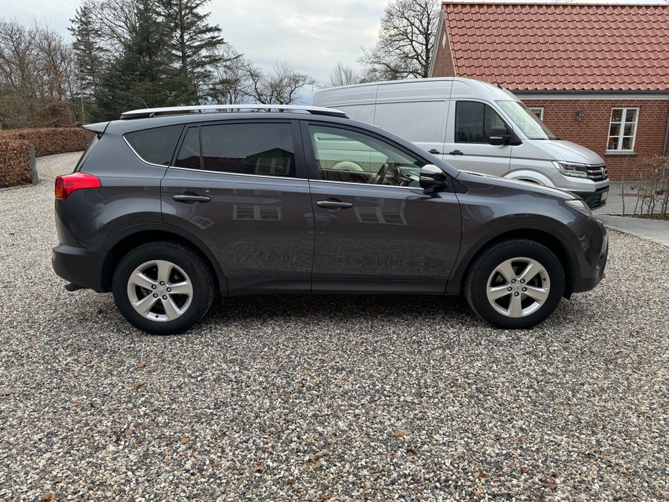 Toyota RAV4 2,0 D-4D T3 Van 5d