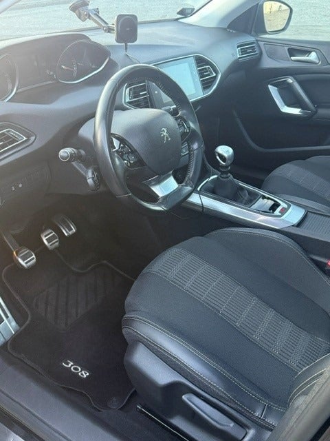 Peugeot 308 1,5 BlueHDi 130 Infinity 5d