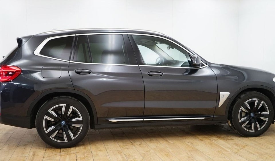 BMW iX3 Inspiring 5d