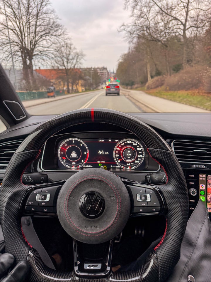 VW Golf VII 1,5 TSi 150 R-line DSG 5d