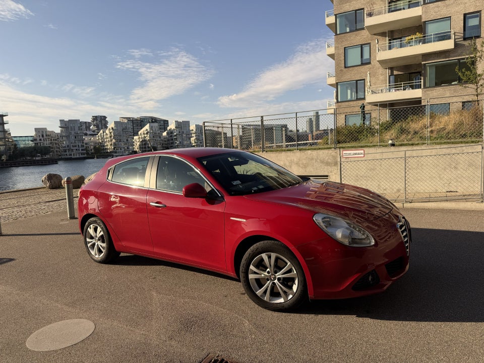 Alfa Romeo Giulietta 1,4 M-Air 170 Distinctive 5d
