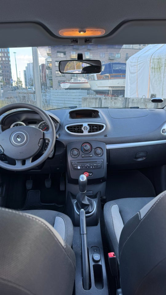 Renault Clio III 1,5 dCi 75 Authentique 5d