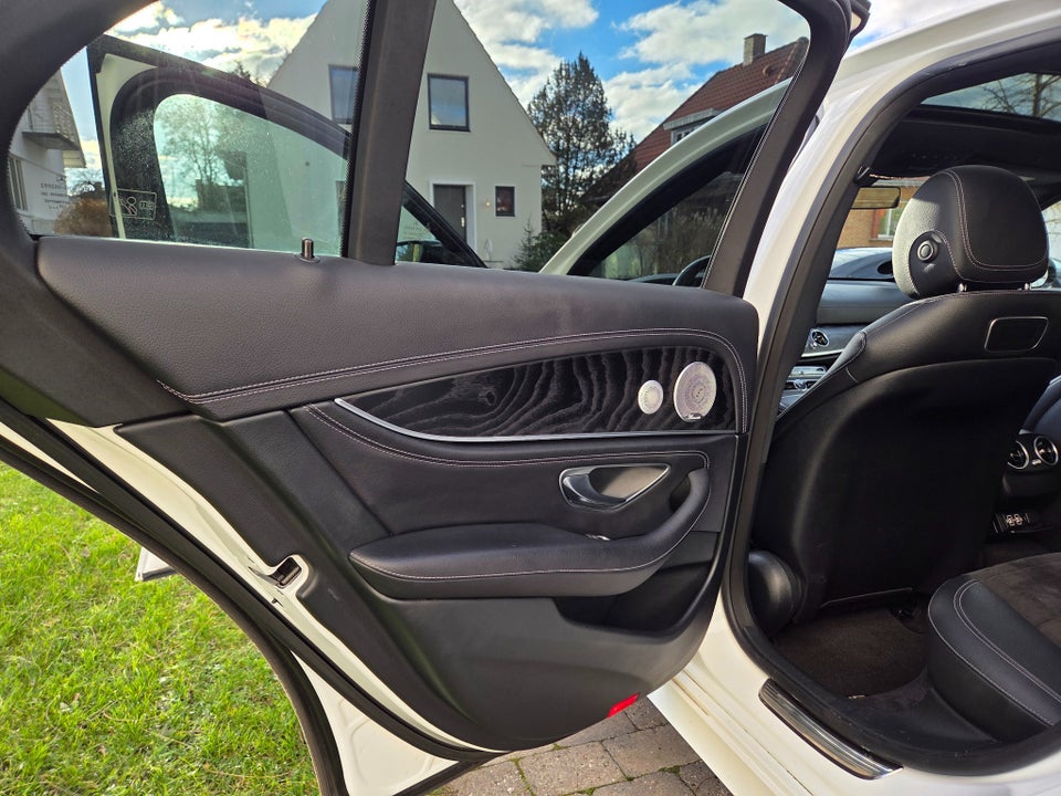 Mercedes E300 e 2,0 AMG Line aut. 4d