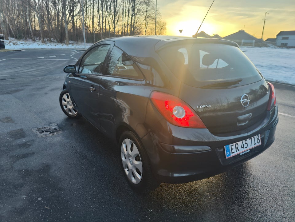 Opel Corsa 1,0 12V Enjoy 3d