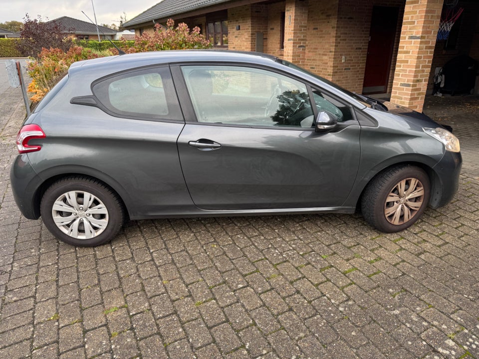 Peugeot 208 1,2 VTi Active 3d