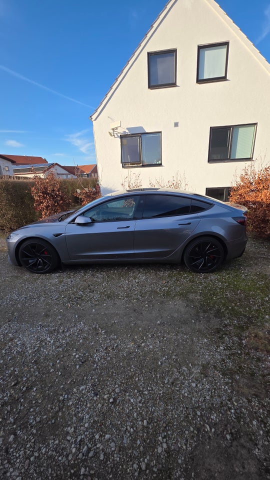 Tesla Model 3 Performance AWD 4d