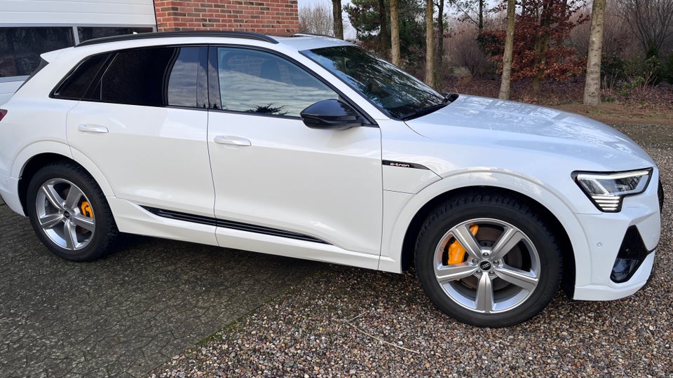 Audi e-tron 55 S-line Prestige quattro 5d