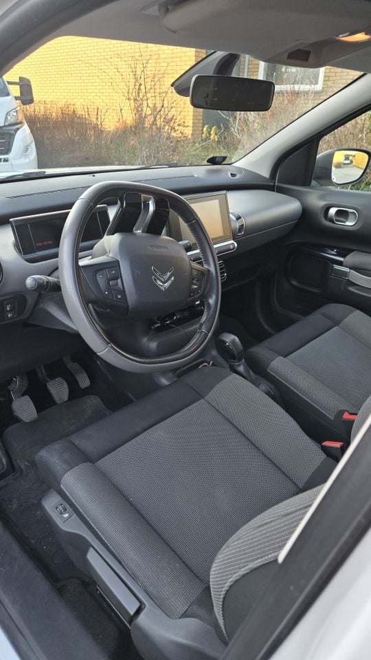 Citroën C4 Cactus 1,6 BlueHDi 100 Shine 5d