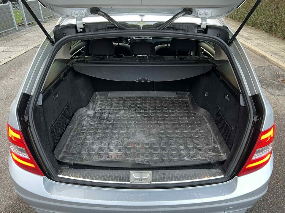 Mercedes C220 2,2 CDi stc. aut. BE 5d