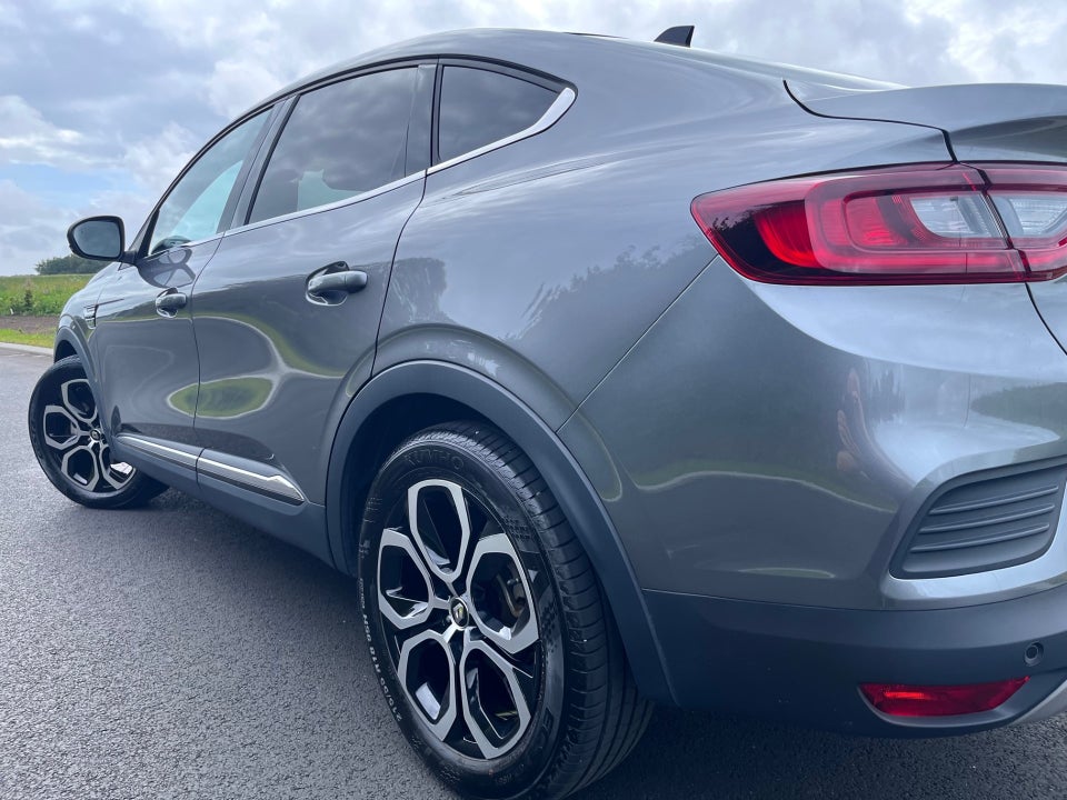 Renault Arkana 1,6 E-Tech Intens 5d