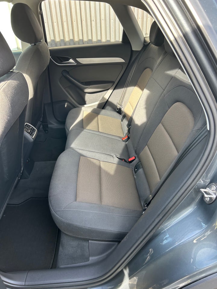 Audi Q3 1,4 TFSi 150 S-tr. 5d