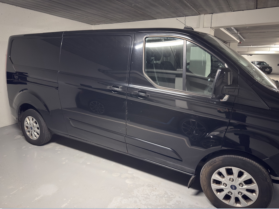 Ford Transit Custom 300L 2,0 TDCi 170 Limited aut.