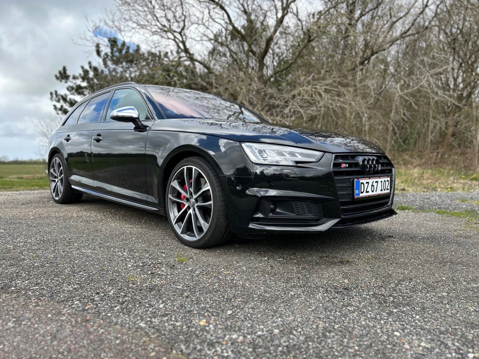 Audi S4 3,0 TFSi Avant quattro Tiptr. 5d