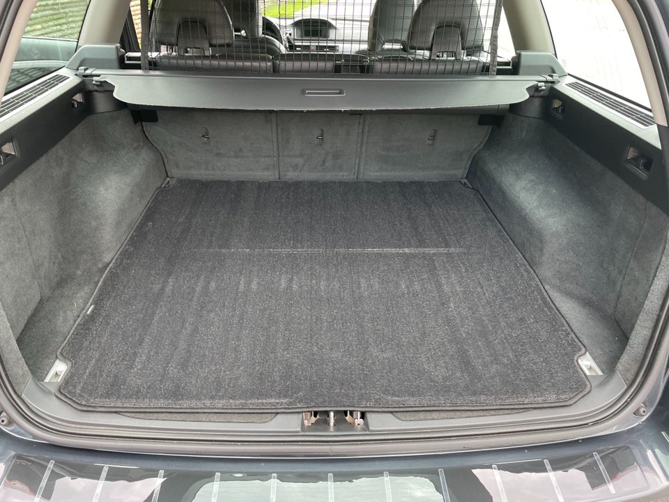 Volvo V70 2,0 T4 190 Momentum aut. 5d