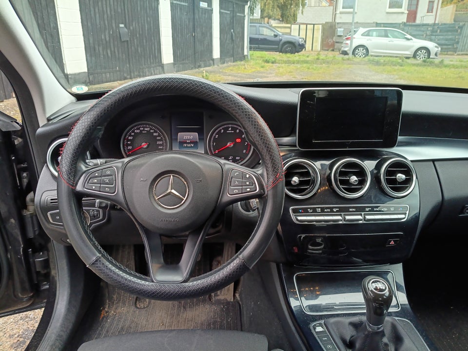 Mercedes C200 2,0 4d