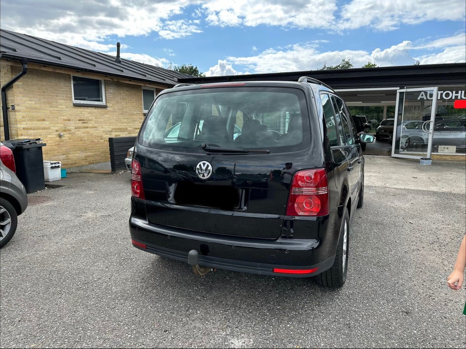 VW Touran 1,4 TSi 140 Trendline 5d