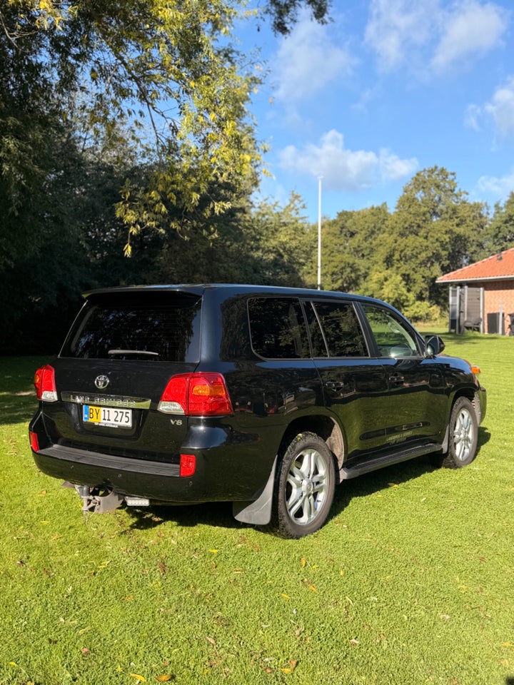 Toyota Land Cruiser 4,5 V8 D-4D T3 aut. Van 5d