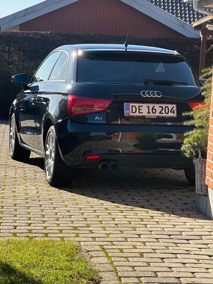 Audi A1 1,4 TFSi 122 Ambition 3d