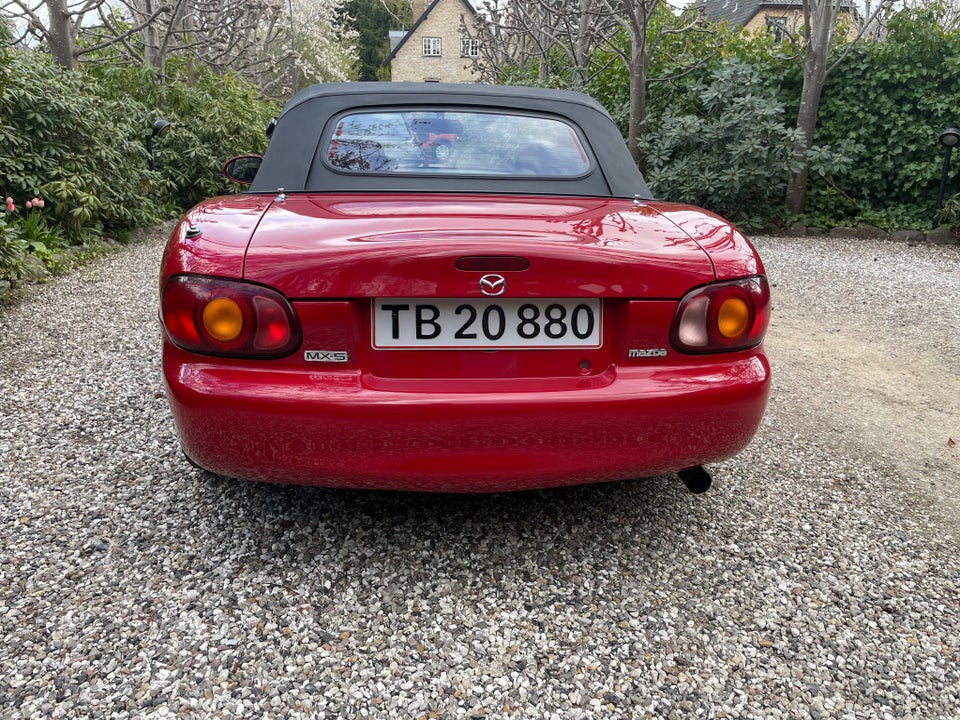 Mazda MX-5 1,8  2d
