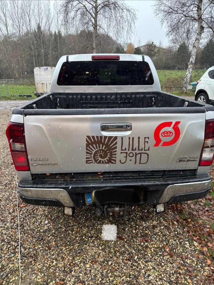 Isuzu D-Max 2,5 TD 163 Crew Cab Exclusive aut. 4d