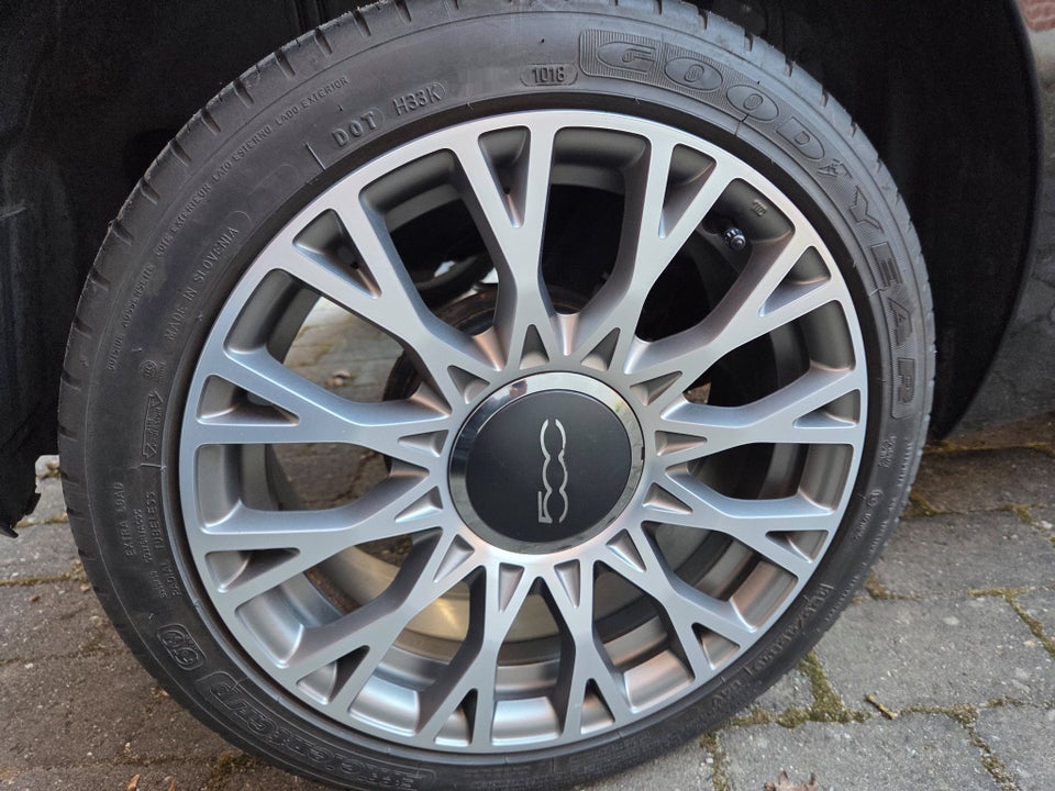 Fiat 500 0,9 TwinAir 80 Black Edition 3d