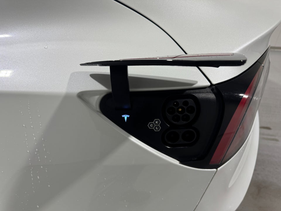 Tesla Model 3 RWD 4d