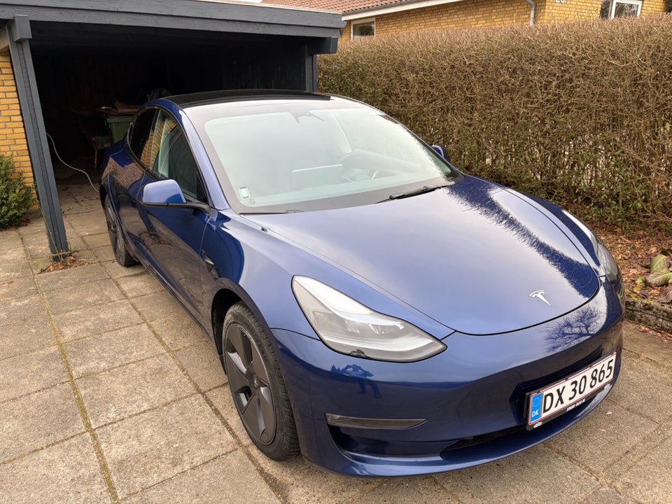 Tesla Model 3 Long Range AWD 4d