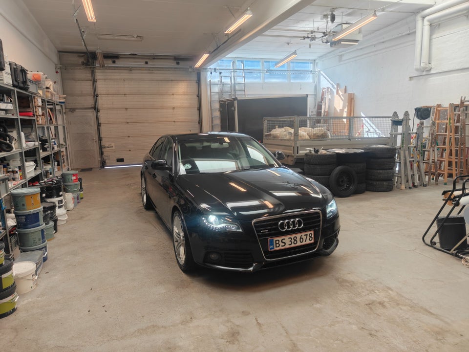 Audi A4 3,2 FSi quattro 4d