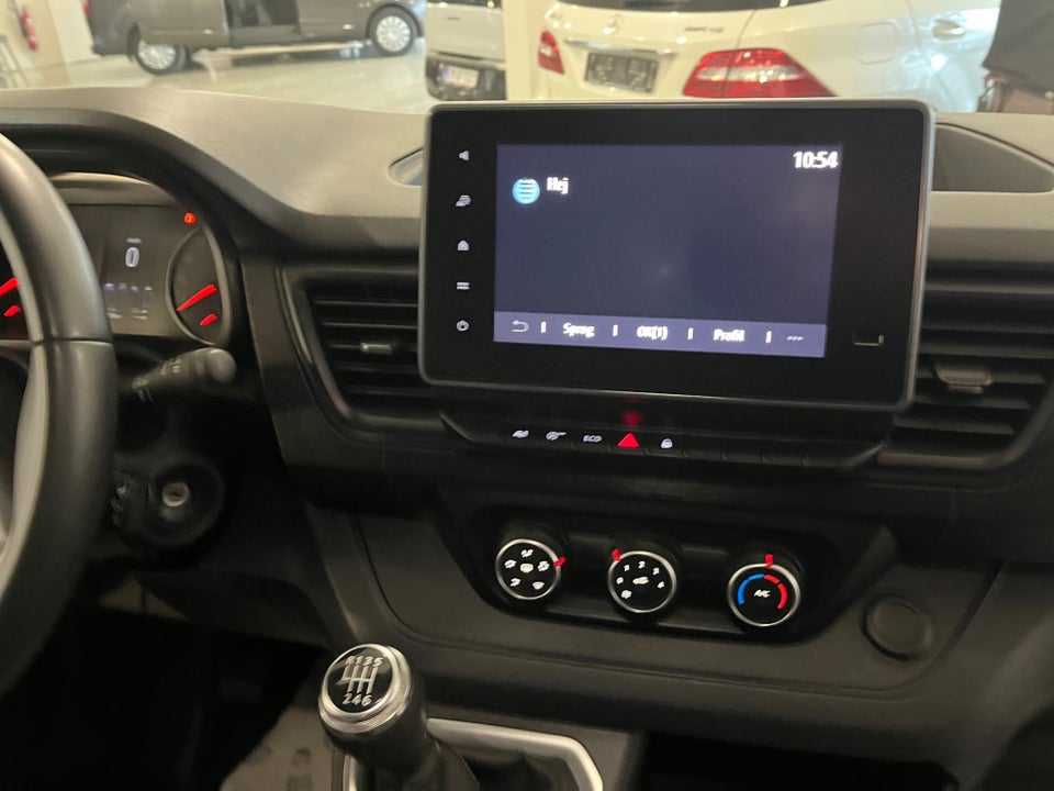 Nissan NV300 2,0 dCi 110 L1H1 Access Combi