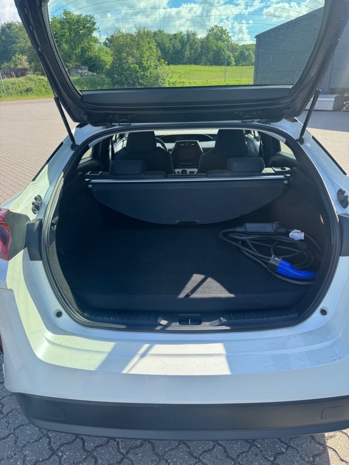 Toyota Prius 1,8 Plug-in Hybrid H3 MDS 5d