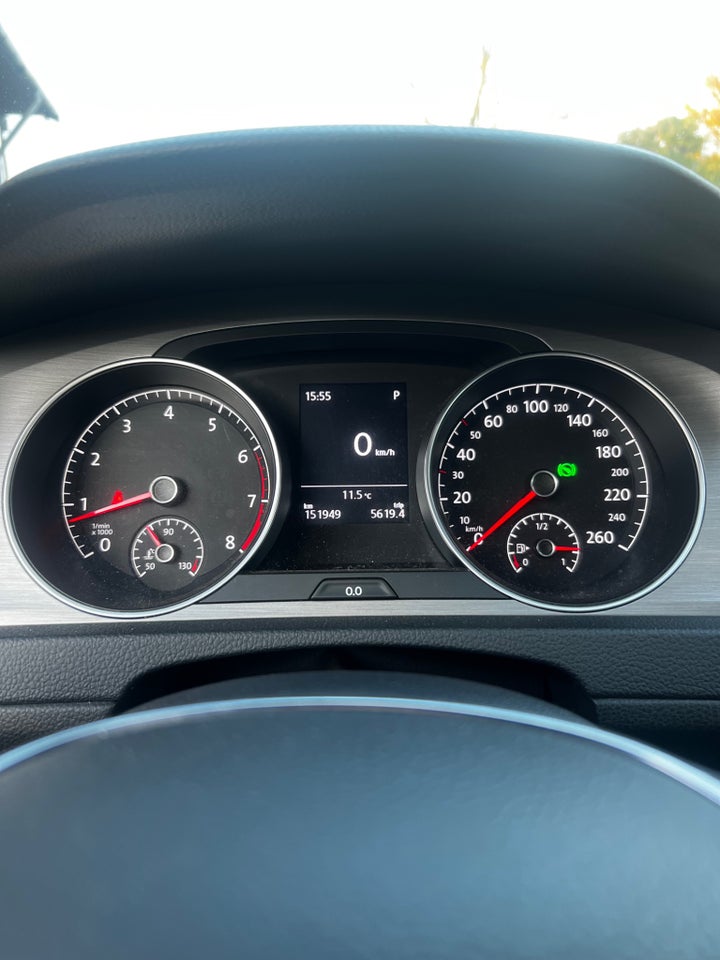 VW Golf VII 1,4 TSi 140 R-line Variant DSG 5d