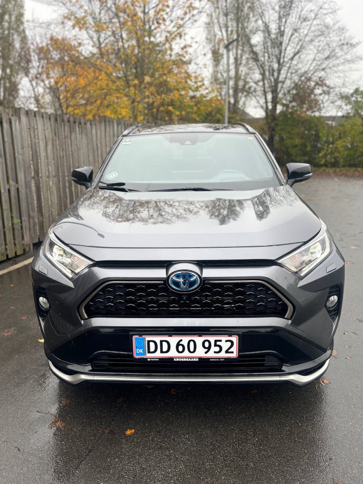 Toyota RAV4 2,5 Plug-in Hybrid H3 Executive AWD-i 5d