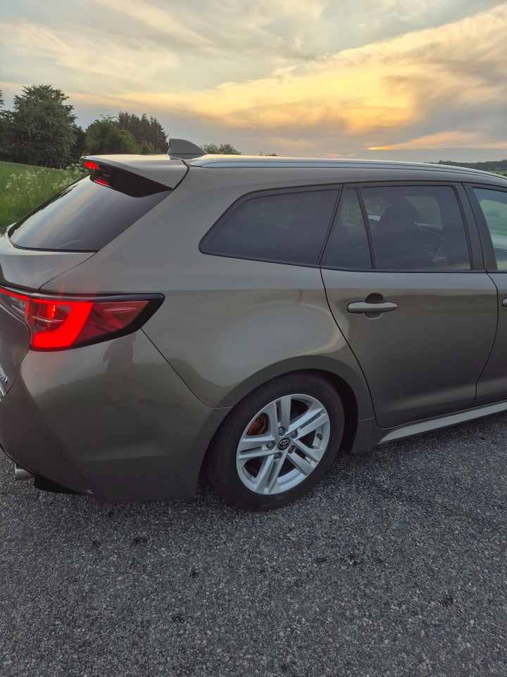 Toyota Corolla 2,0 Hybrid H3 Smart Touring Sports MDS 5d