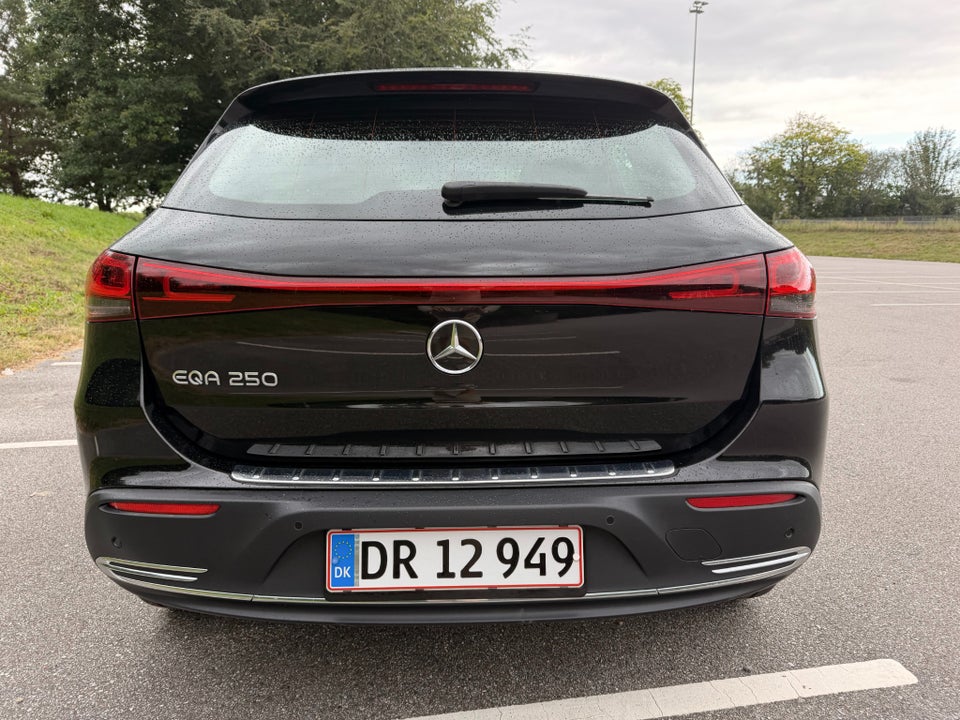Mercedes EQA250 Progressive 5d