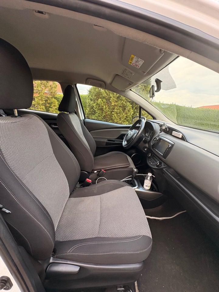 Toyota Yaris 1,5 Hybrid H2 Komfort e-CVT 5d