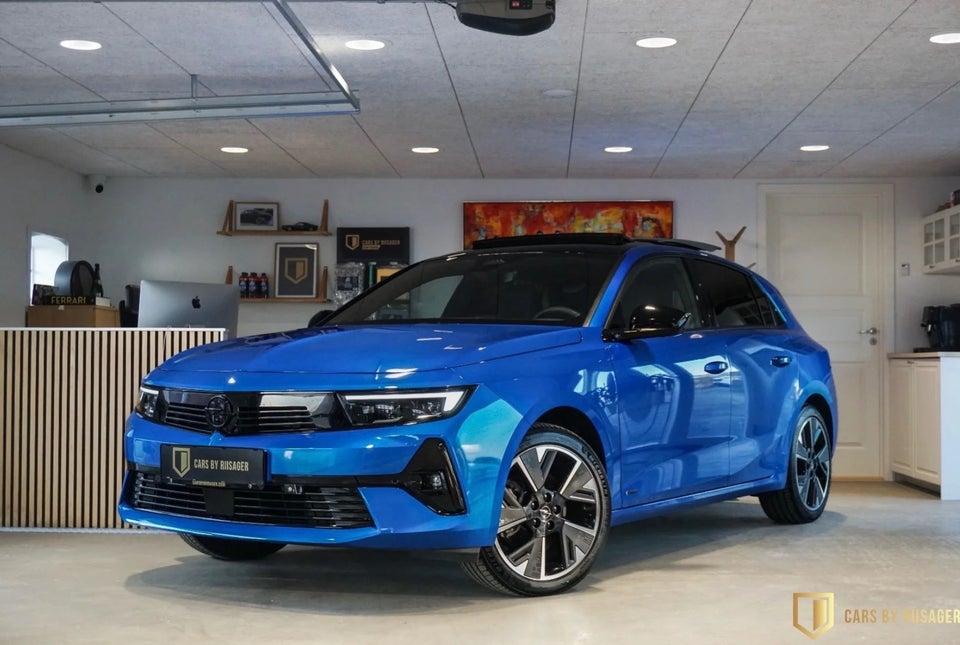 Opel Astra-e 54 Ultimate 5d