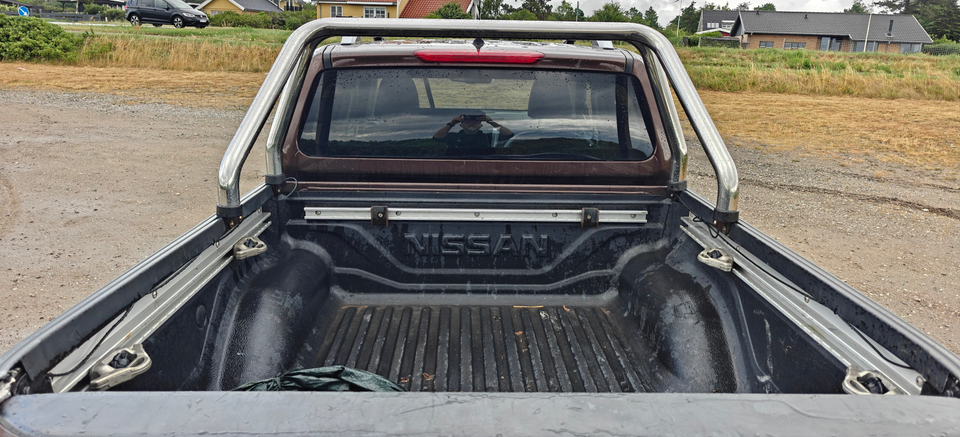 Nissan Navara 2,3 dCi 190 Db.Kab Tekna 4d