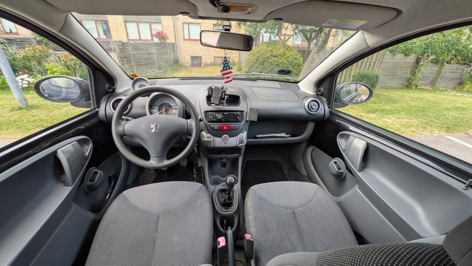 Peugeot 107 1,0  5d