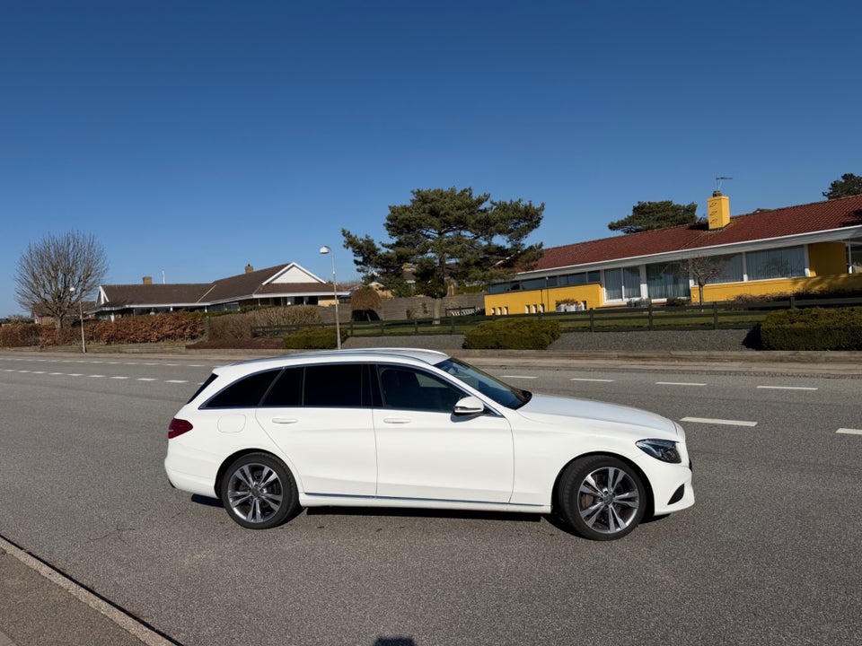 Mercedes C350 e 2,0 Avantgarde stc. aut. Van 5d