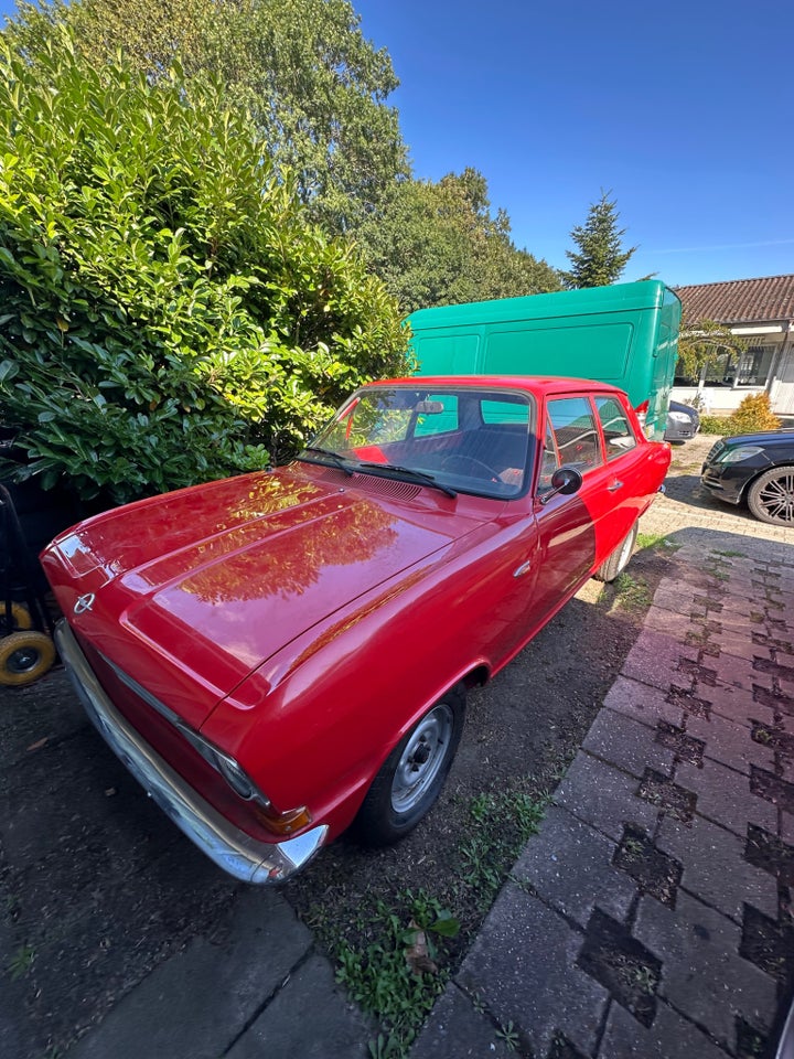 Opel Kadett 1,1  4d
