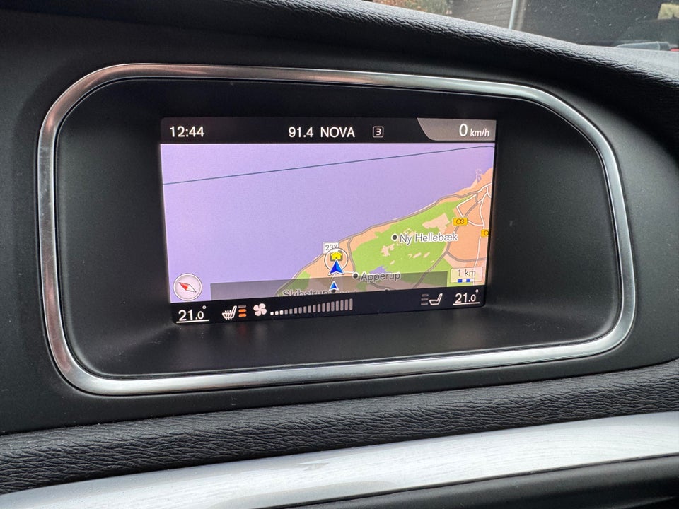 Volvo V40 2,0 D2 120 Momentum aut. 5d